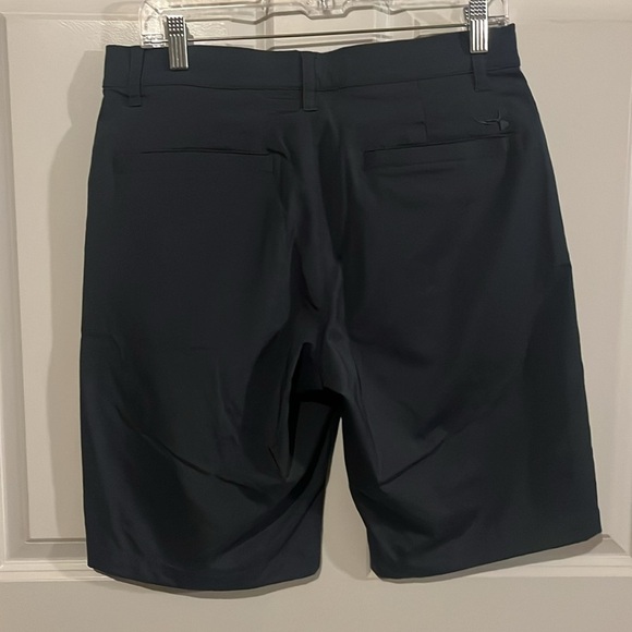 Men’s Under Armour Golf Shorts - Size 30 - Picture 2 of 8